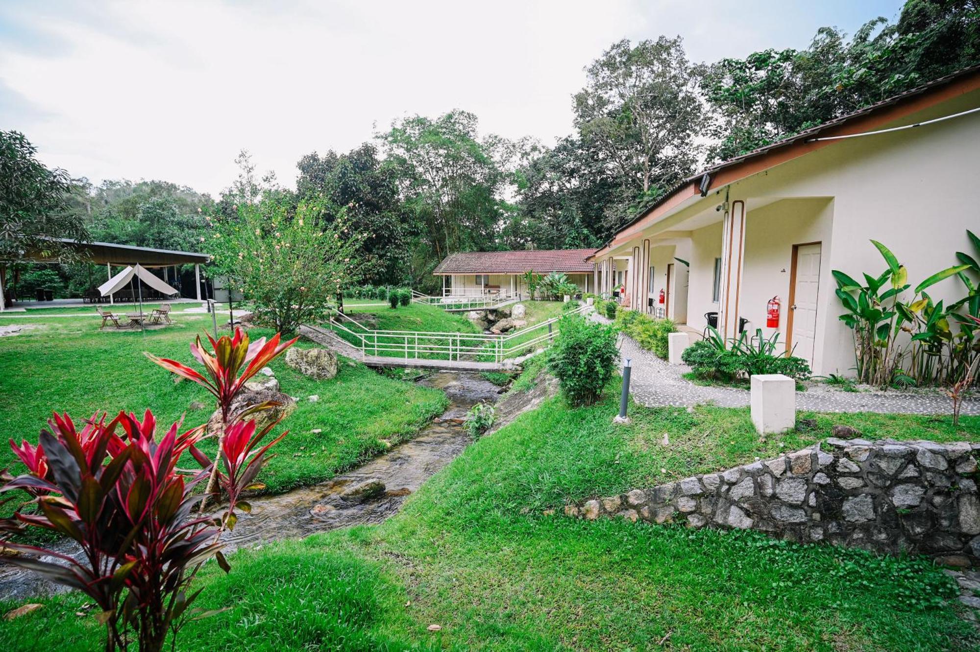 Lilla Rainforest Retreat - Hulu Langat Ngoại thất bức ảnh
